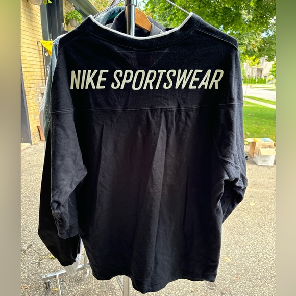 Vintage Nike Sportswear sweatshirt. - Picture 2 of 2